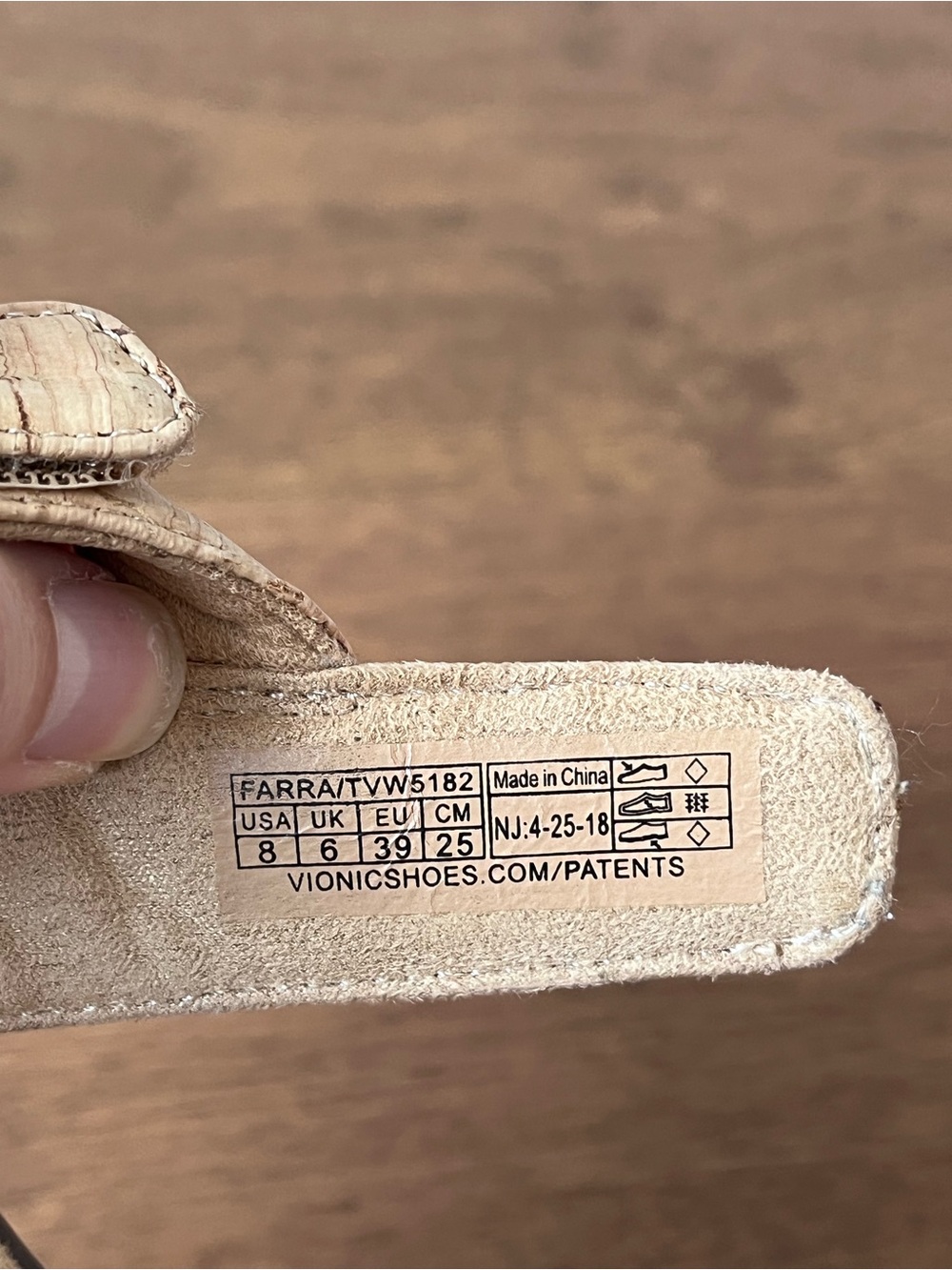 Vionic Farra Orthotic Adjustable Strap Slingback Comfort Sandals Size 8 Tan Gold - Picture 10 of 11